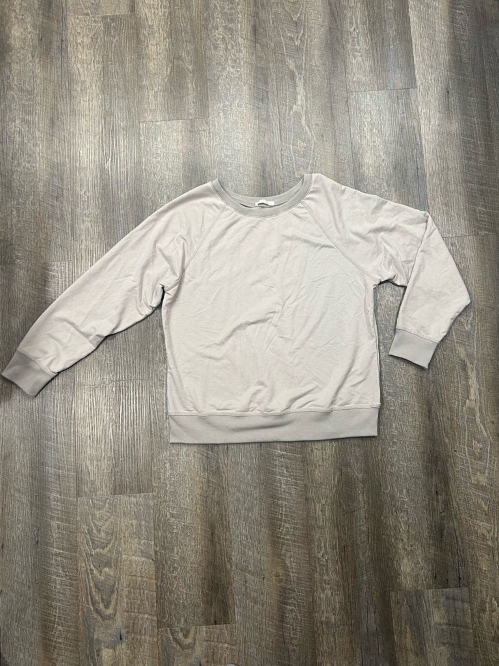 Light Gray/beige Crewneck Sweatshirt